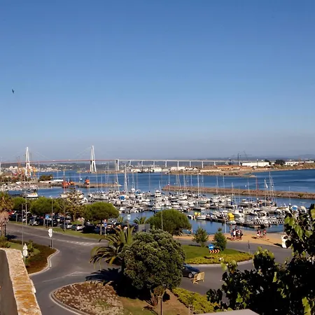 Marina Charming House 4*