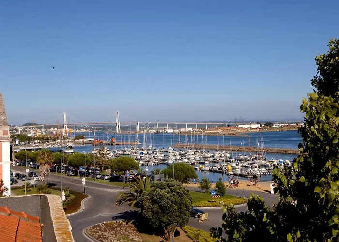 Marina Charming House 4*